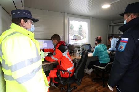 TESTIRANJE ZA  COVID 19 ZD CERKNICA 03 FOTO LJUBO VUKELIČ